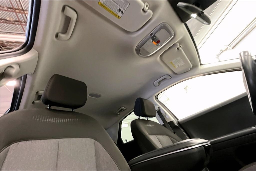 Used 2024  Hyundai SE image 28