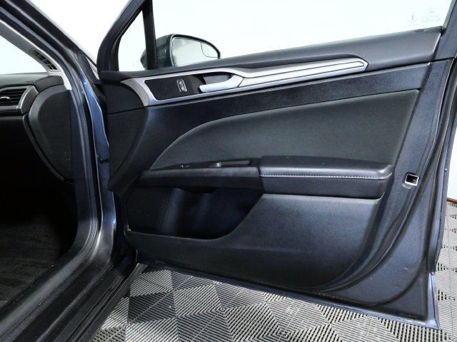 Certified Used 2017 Gray Ford SE image 9