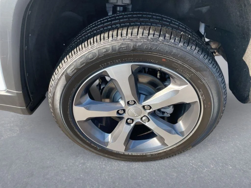 New 2026 White Jeep Limited image 10