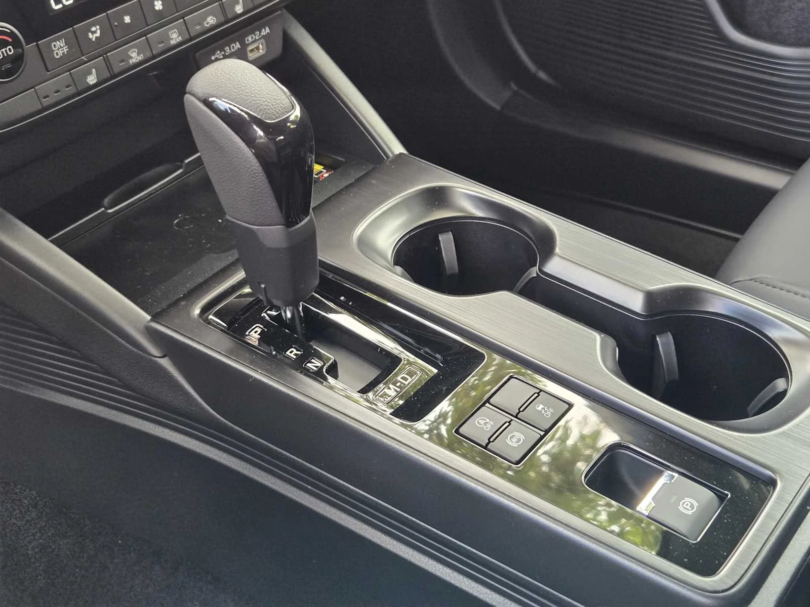 New 2026 CRYSTAL BLACK SILICA Subaru Premium image 13