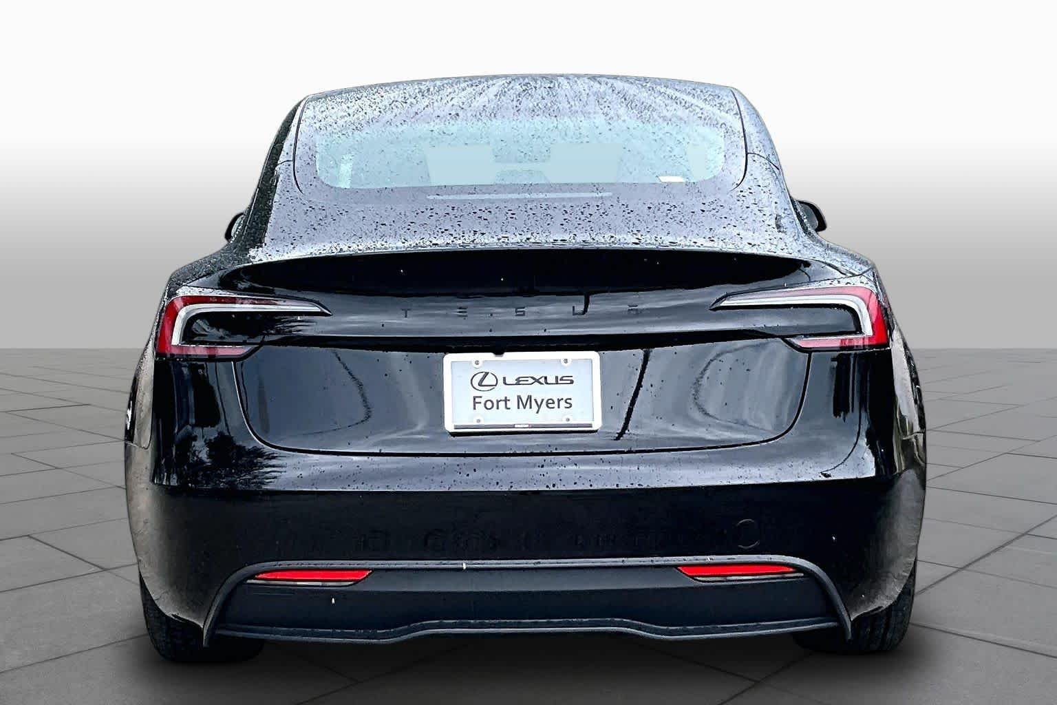Used 2025  Tesla Long Range image 4