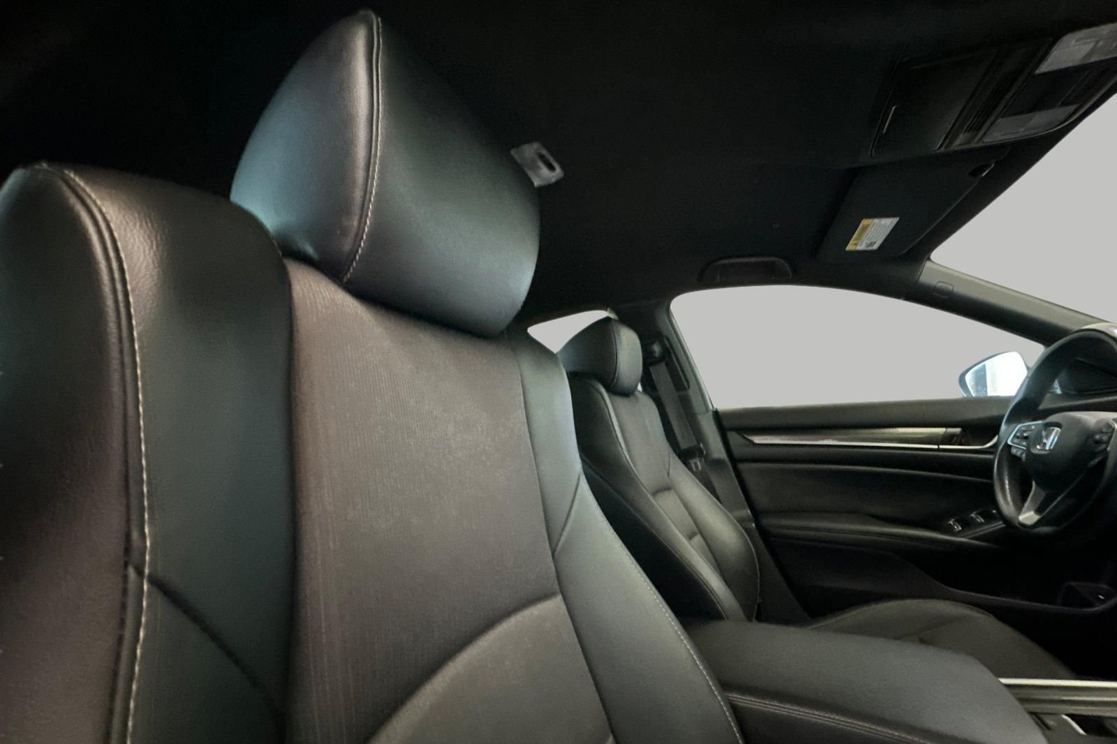 Used 2022  Honda Sport image 17