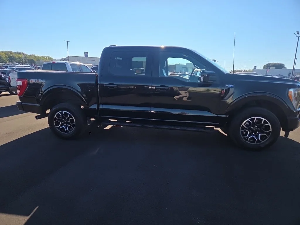 Used 2023 Black Ford Lariat image 16