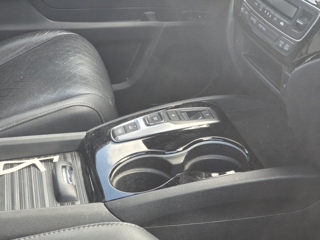 Used 2019  Honda Touring image 14