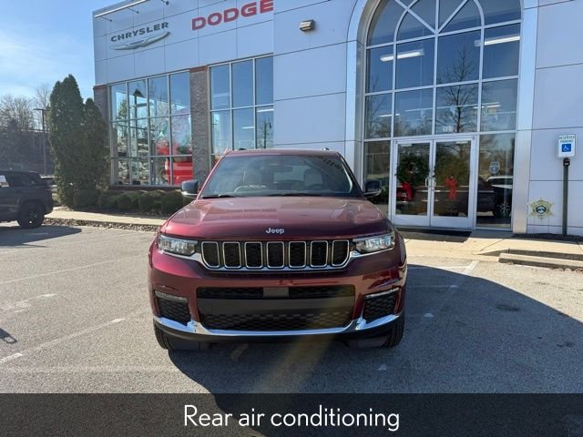 New 2025 Velvet Red Pearl-Coat Exterior Paint Jeep Limited image 9