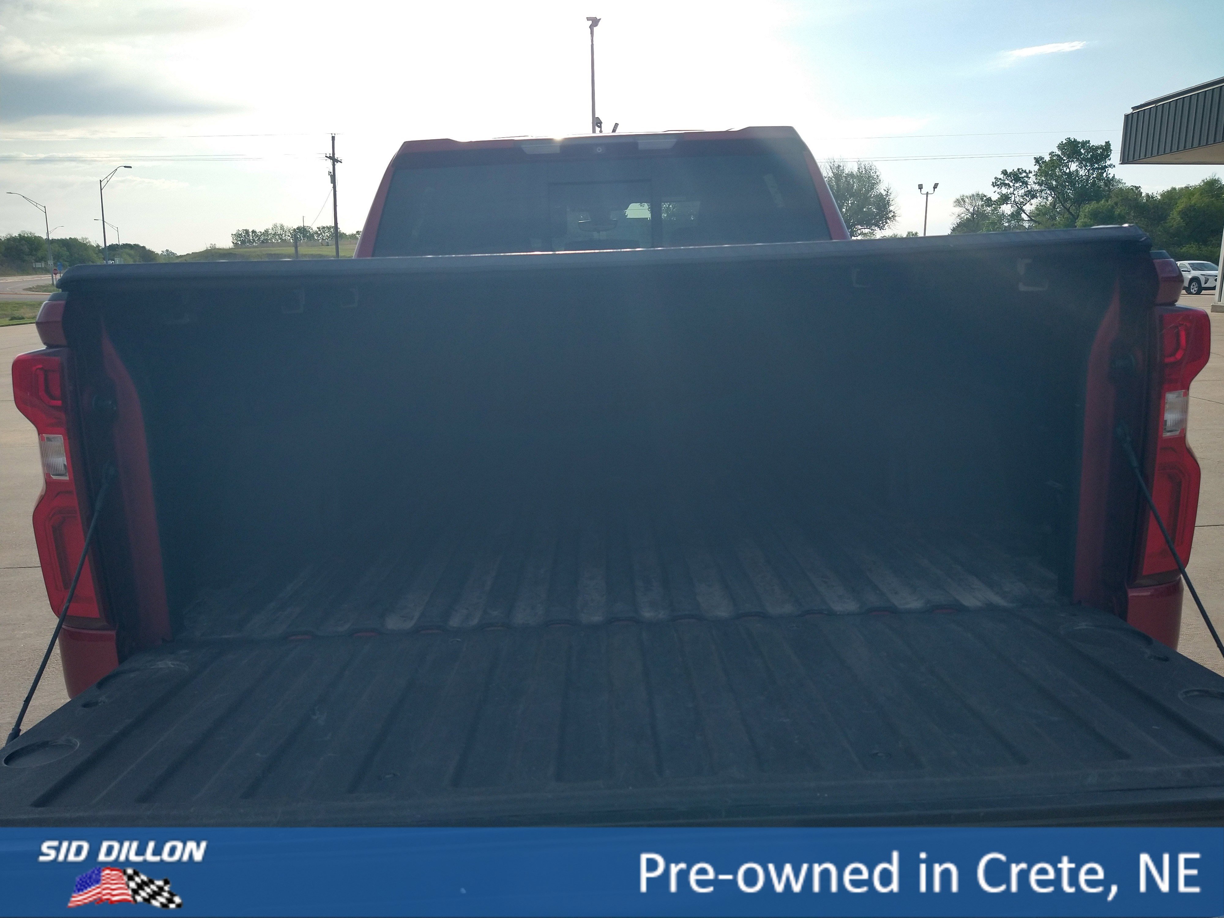 Used 2019 Cajun Red Tintcoat Chevrolet High Country image 17