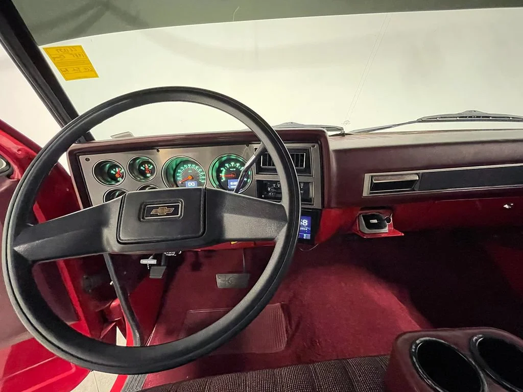 Used 1985  Chevrolet NA image 65