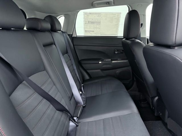 2025 Mitsubishi Outlander Sport SE - Photo 25