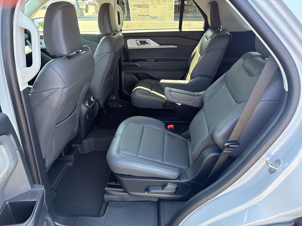 New 2026 Space White Metallic Ford Active image 22