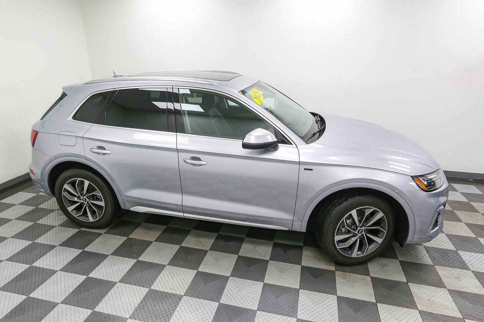 Used 2023 Florett Silver Metallic Audi S line Premium Plus image 6