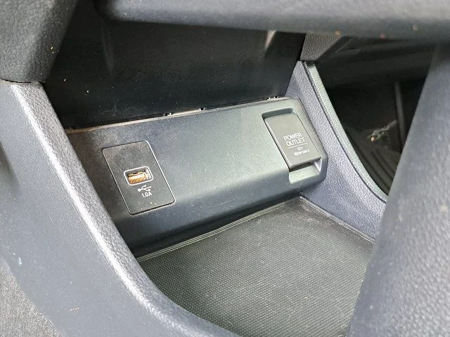 Used 2022  Honda LX image 16