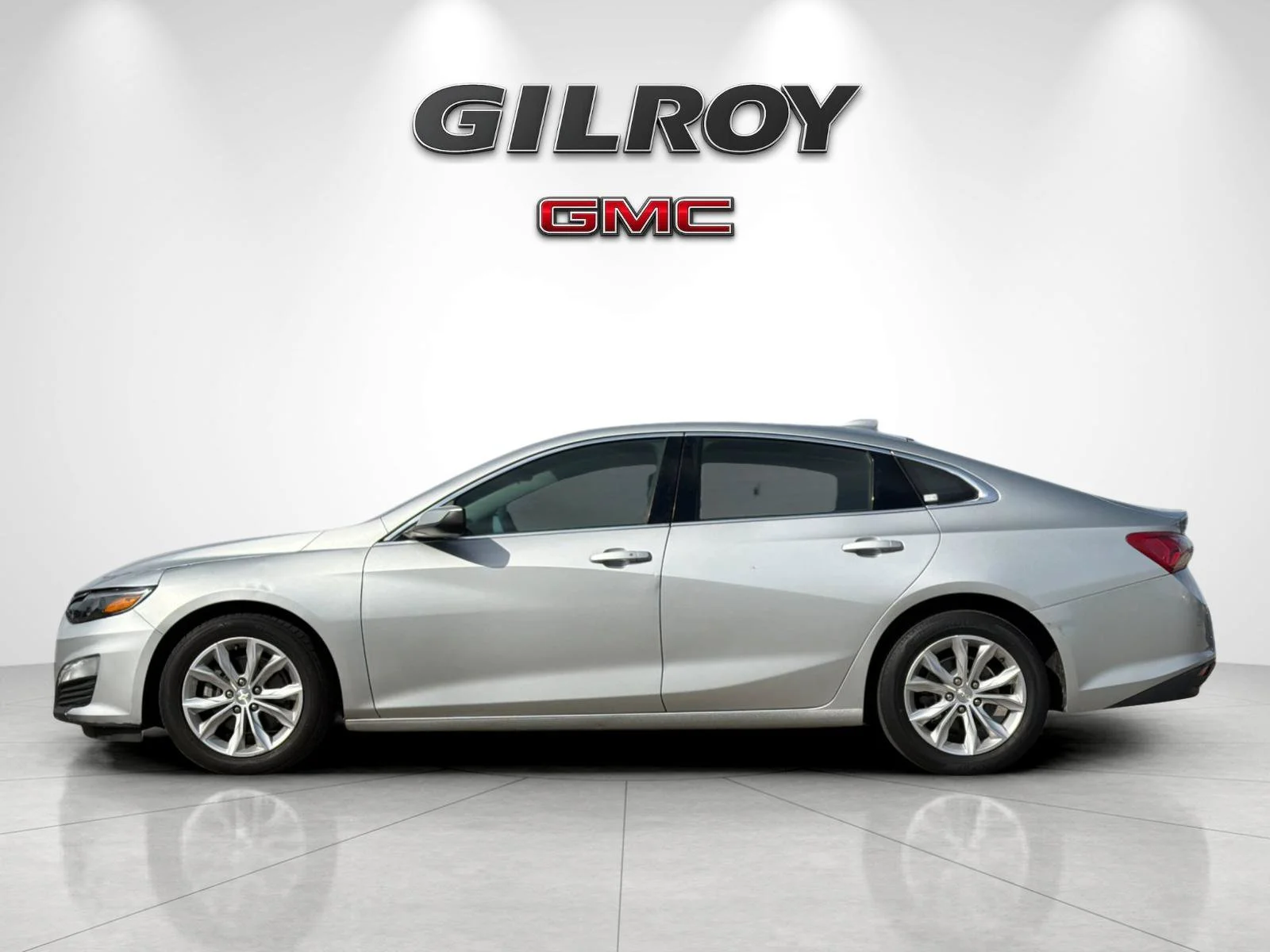 Used 2020 SILVER ICE METALLIC Chevrolet LT image 6