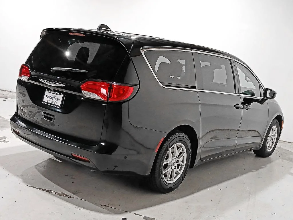 Used 2024 Black Chrysler LX image 6