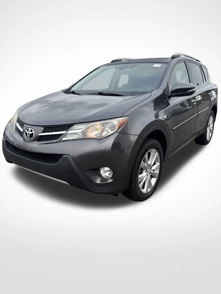 Used 2014 Magnetic Gray Metallic Toyota Limited image 2