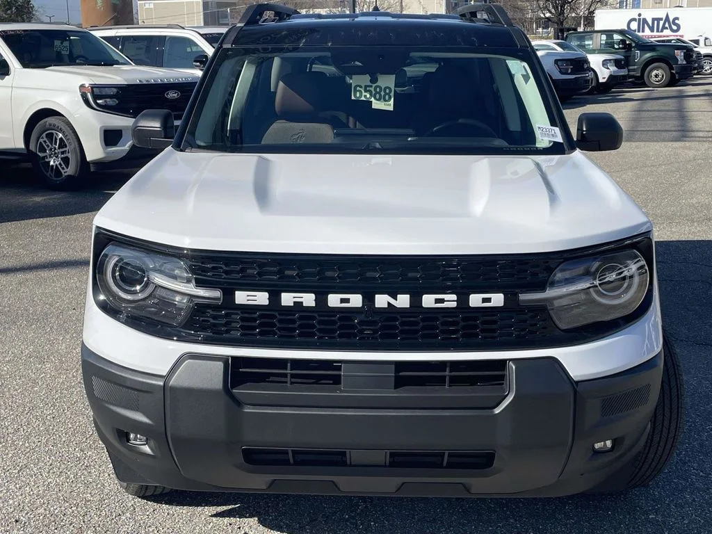 New 2025 Oxford White Ford Outer Banks® image 8