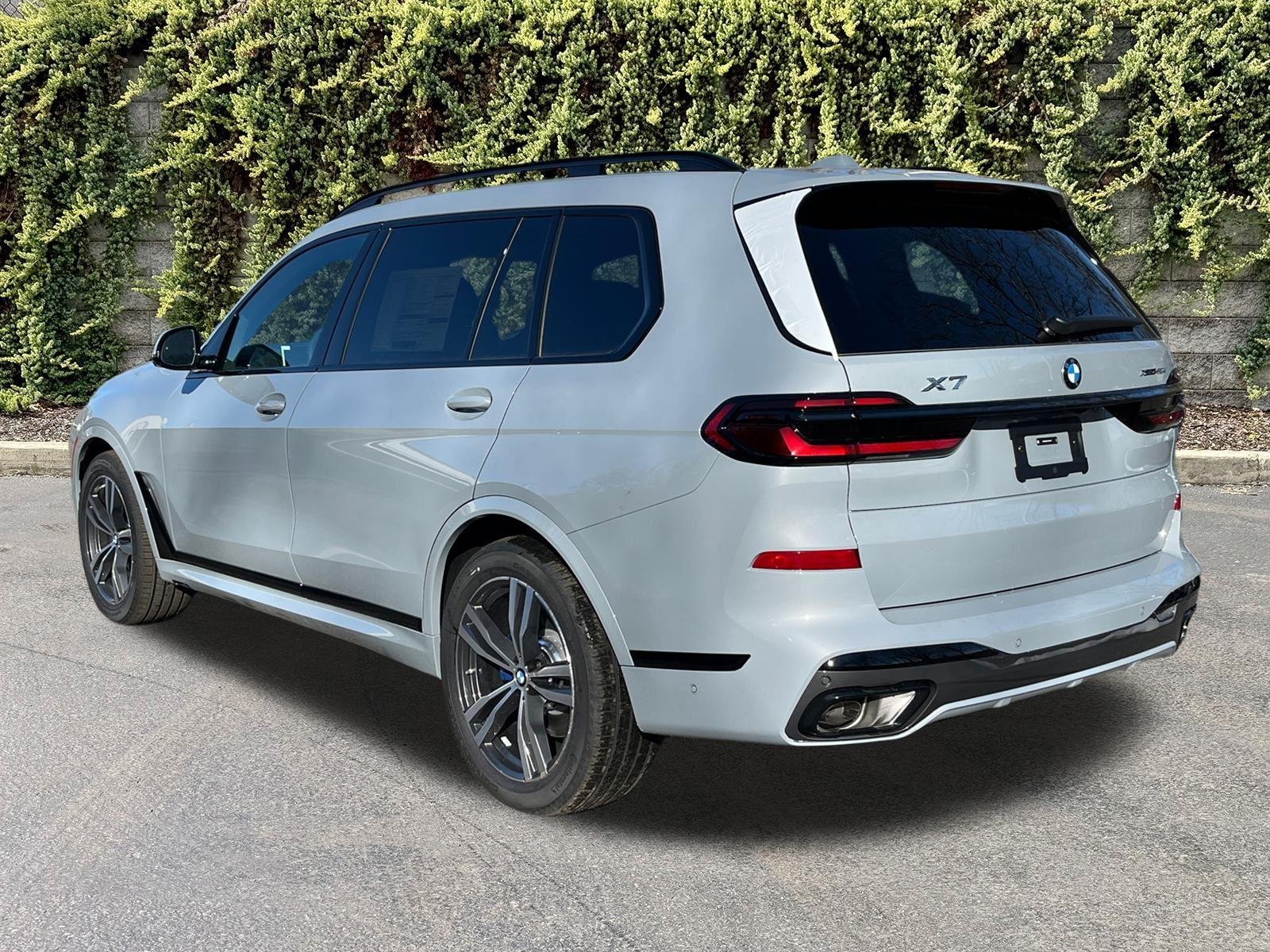 New 2026 Brooklyn Grey Metallic BMW xDrive40i image 4