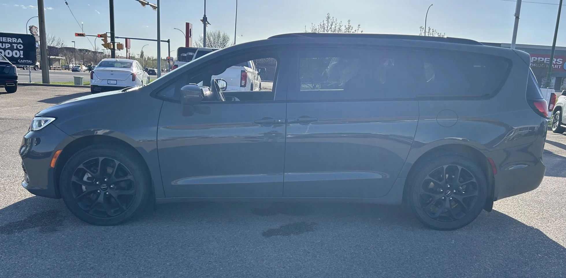 Used 2021 Gray Chrysler Touring AWD image 2