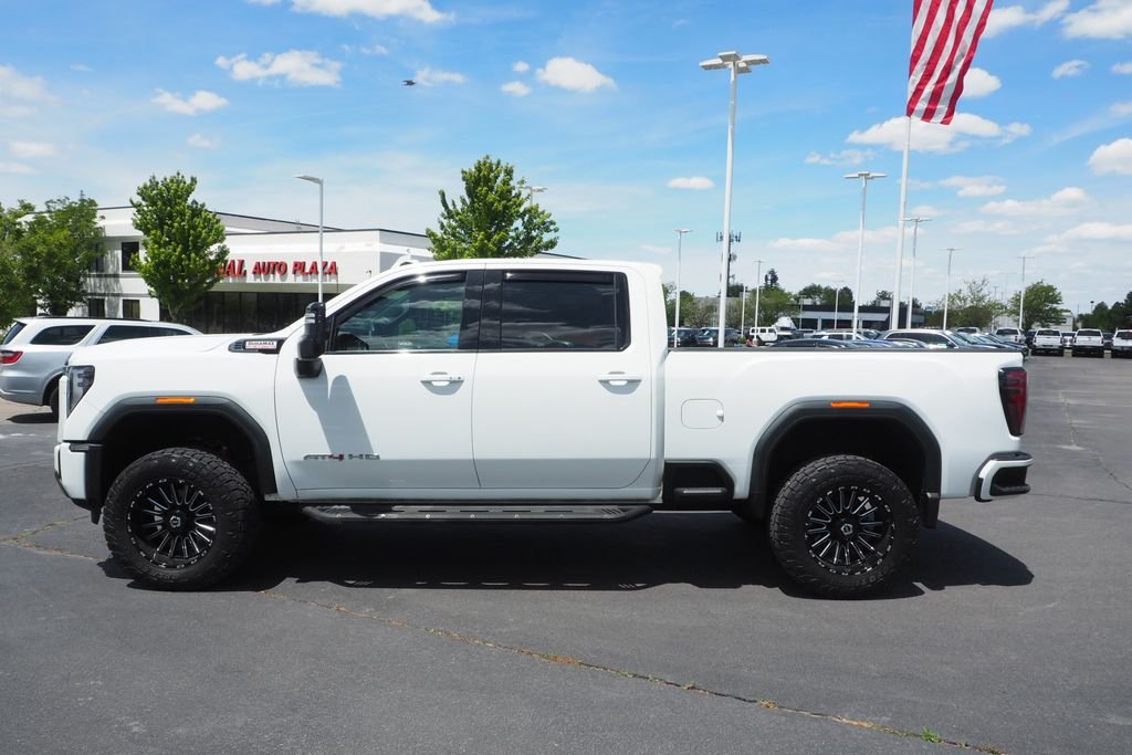 Used 2024 White GMC AT4 image 4