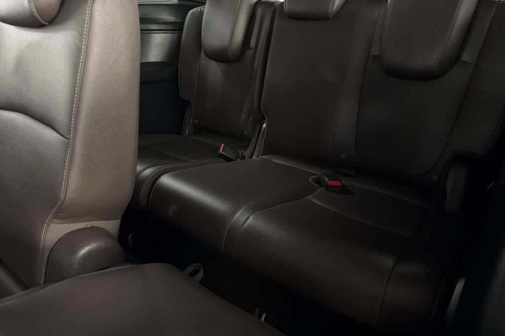 Used 2023  Honda EX-L image 19