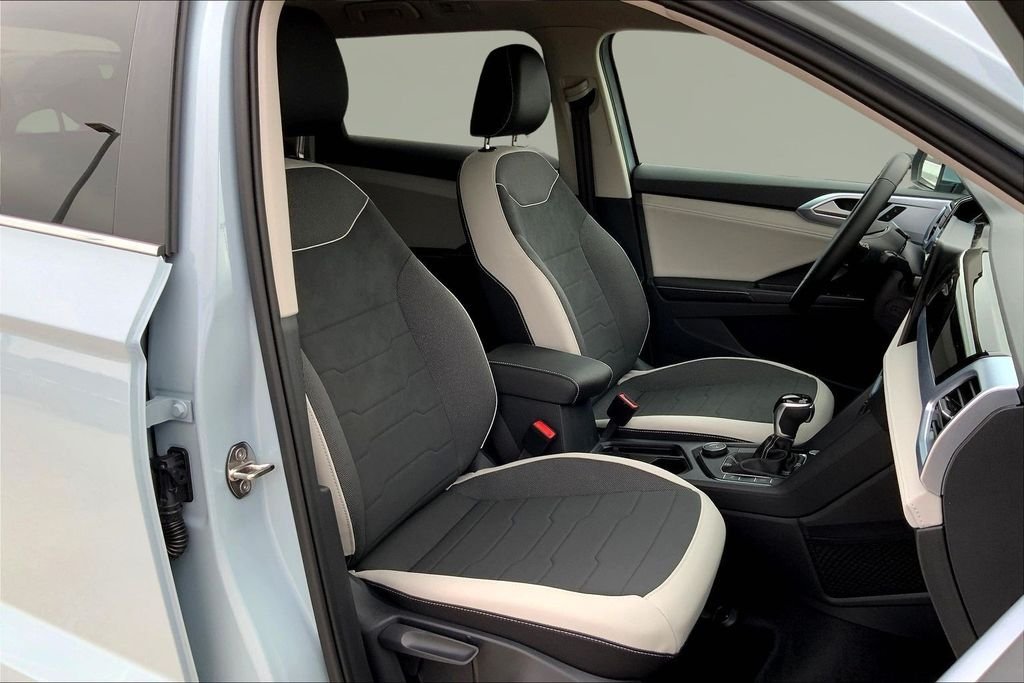 Used 2026 Gray Volkswagen 1.5T SE image 11