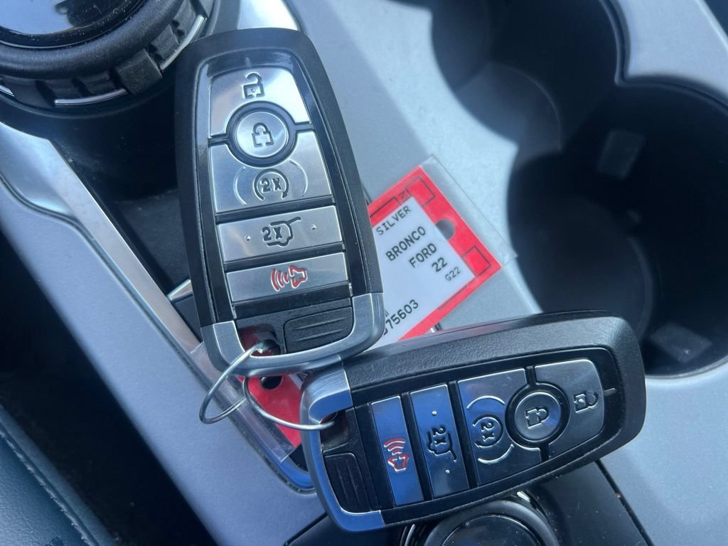 Used 2022 Silver Metallic Ford Outer Banks image 28