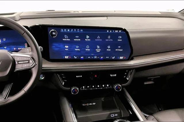2025 Chevrolet Suburban Z71 - Photo 7