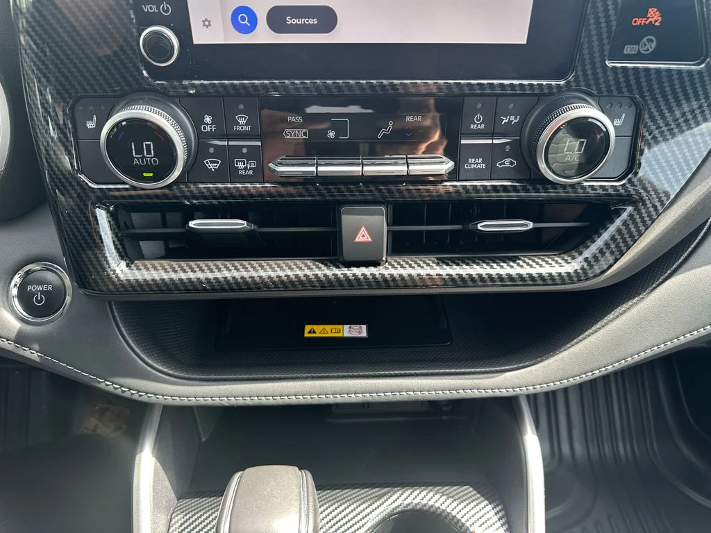 Used 2023 Silver Toyota XLE image 18