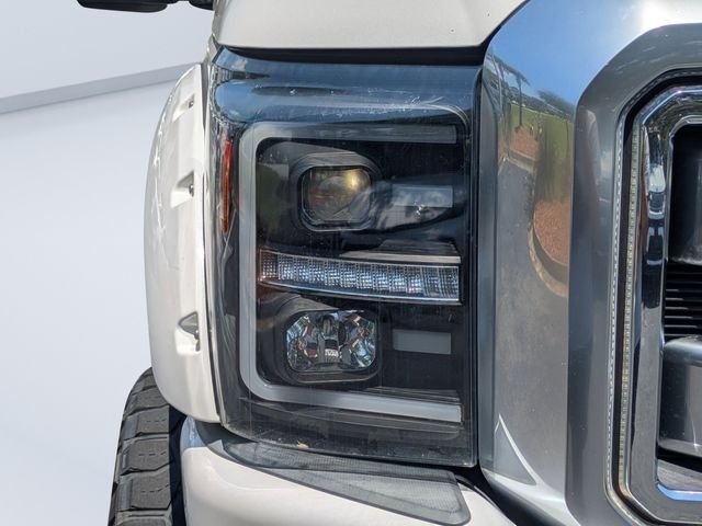 Used 2015 White Ford Platinum image 9