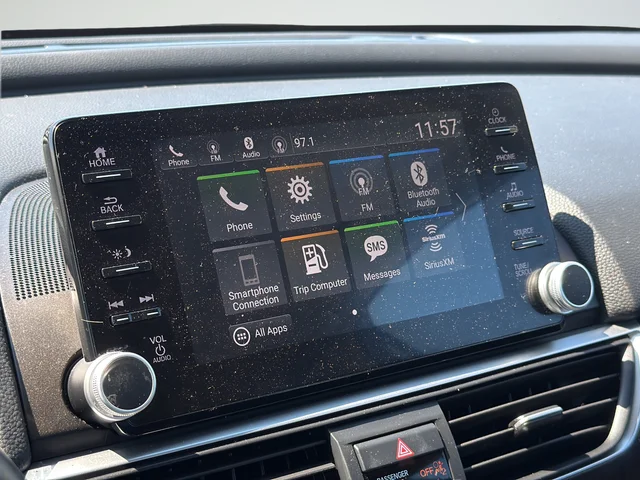 Used 2019 Silver Honda EX-L image 23