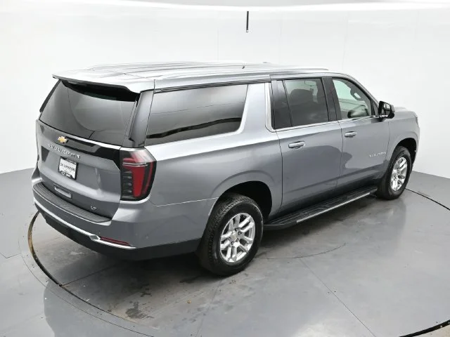 Used 2025 Sterling Gray Metallic Chevrolet LT image 38