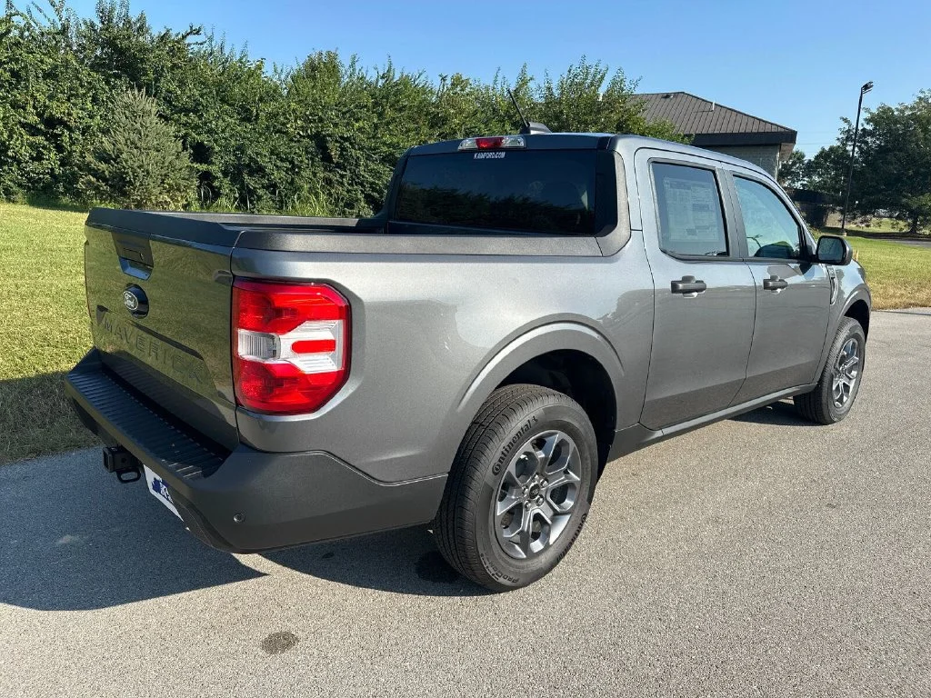 New 2026 Gray Ford XLT image 13