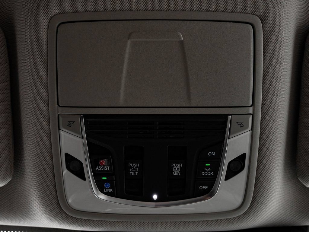 Used 2026 Platinum White Acura Advance Package image 38