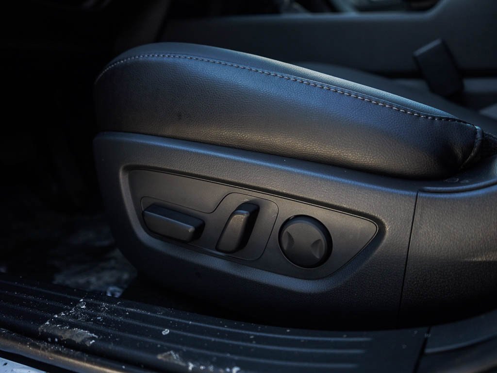 New 2026 Wind Chill Pearl Mazda Premium AWD image 20