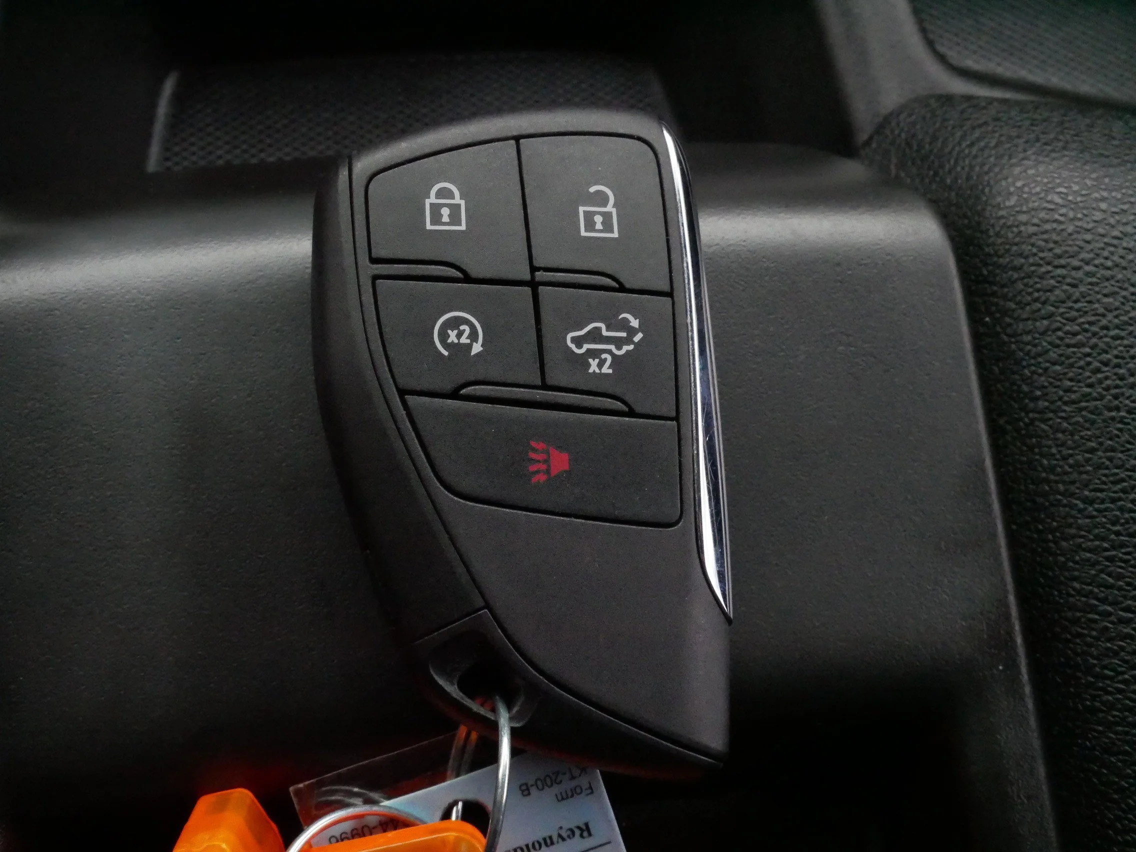 Used 2023 Onyx Black GMC Elevation image 33