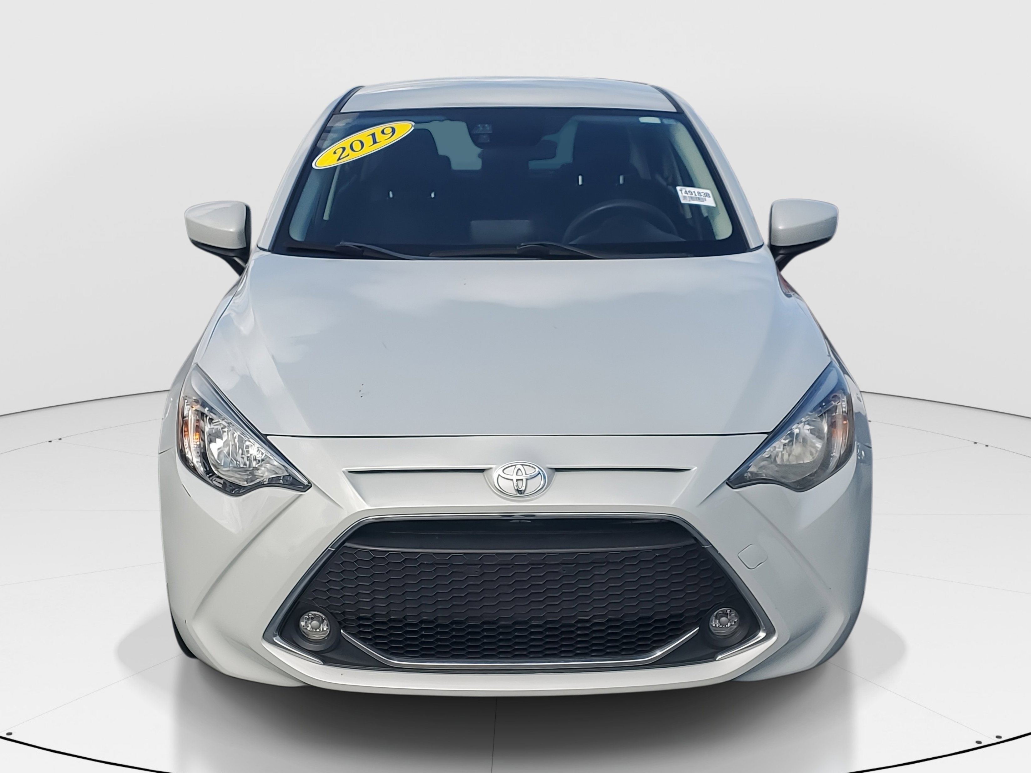 Used 2019 Toyota Yaris LE with VIN 3MYDLBYV5KY522850 for sale in Pinecrest, FL