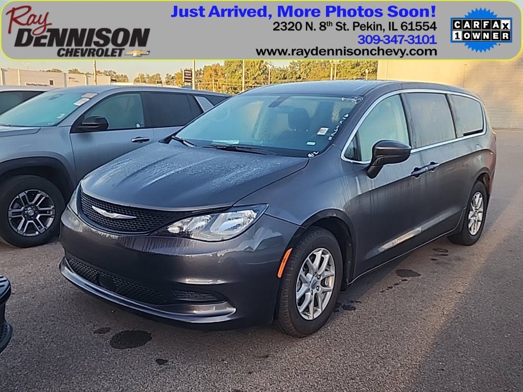 2022 Chrysler Voyager