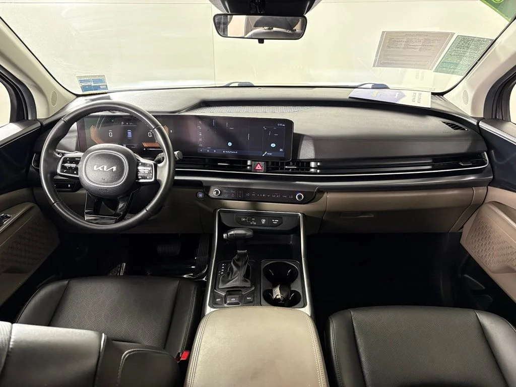 Used 2025 Gray Kia LXS image 40