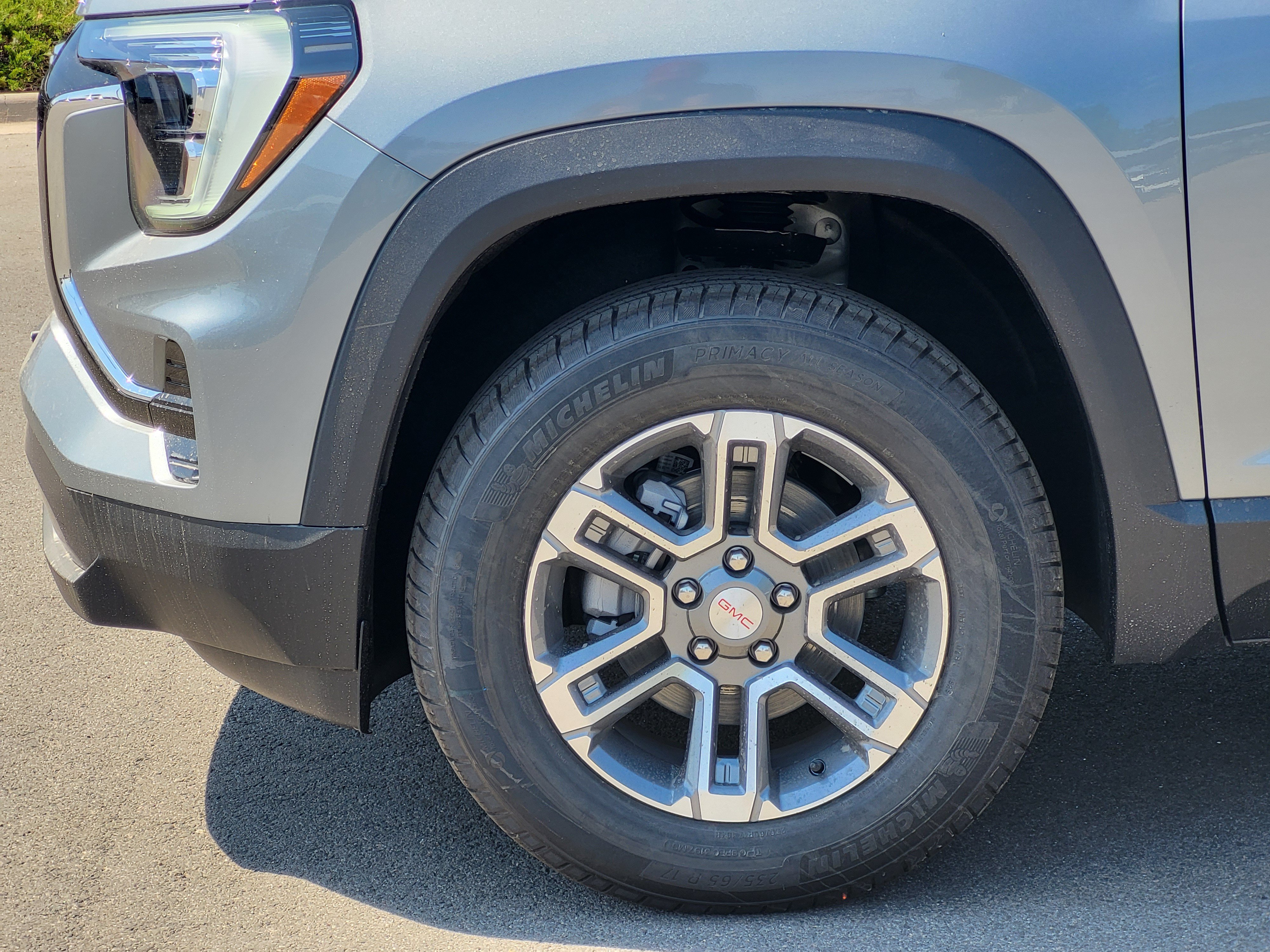New 2027 Sterling Metallic GMC Elevation image 9