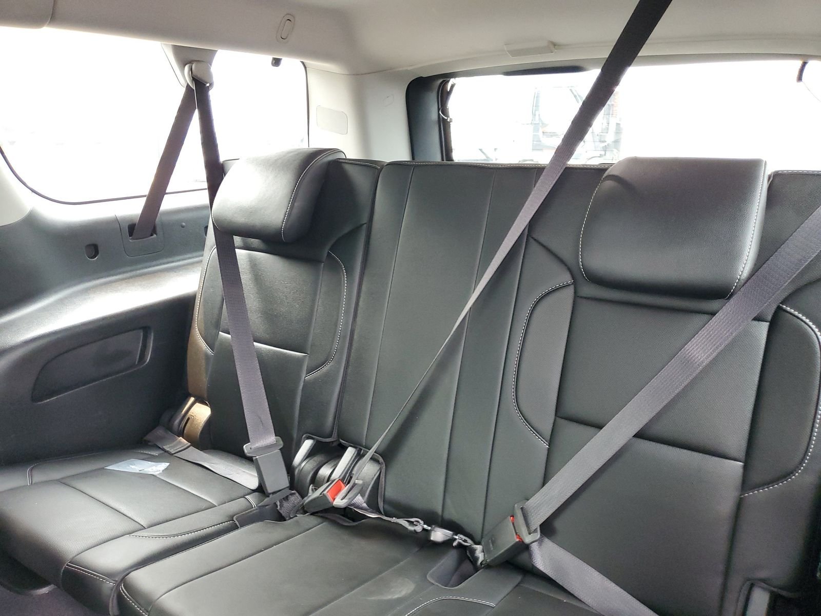 Used 2020 Silver Chevrolet Premier image 29