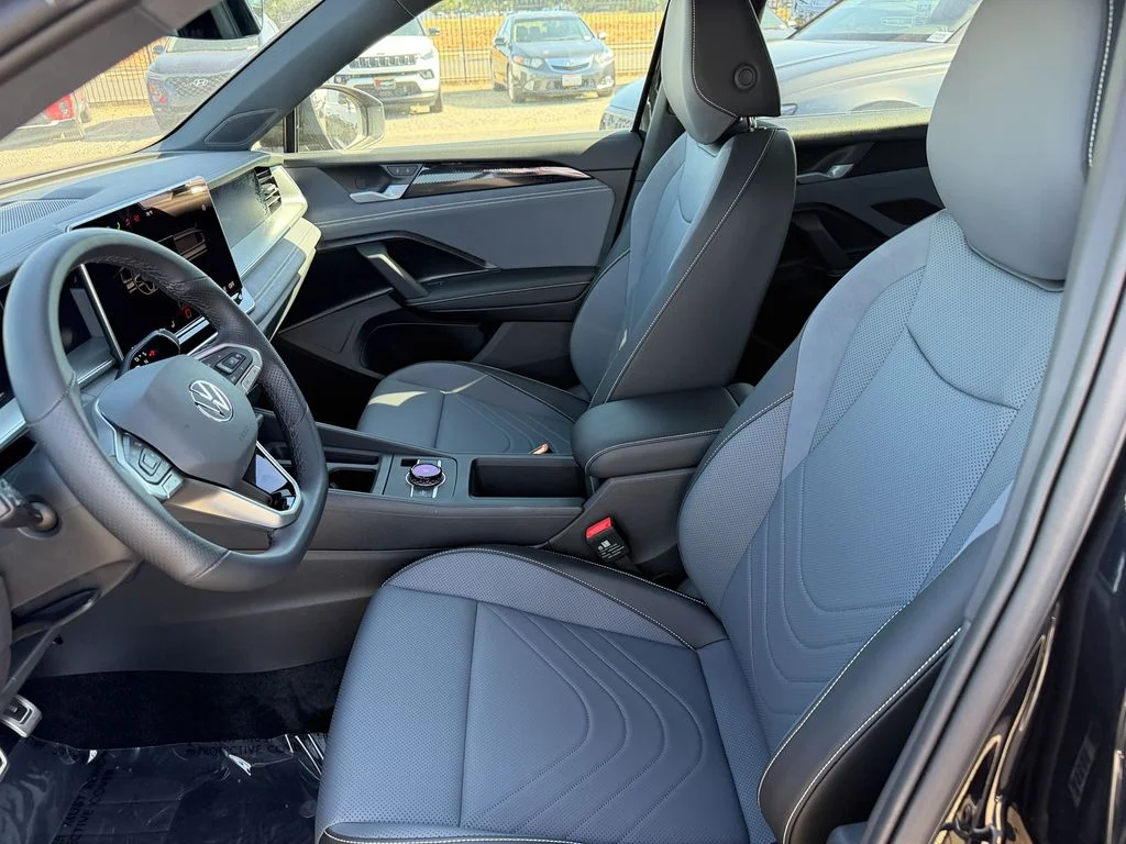 2026 Volkswagen Tiguan SE R-LINE BLACK - Photo 13