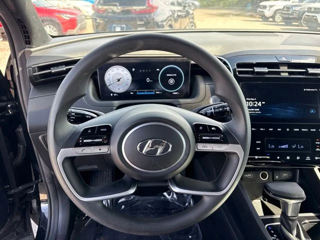 Used 2024 Black Hyundai SEL image 17