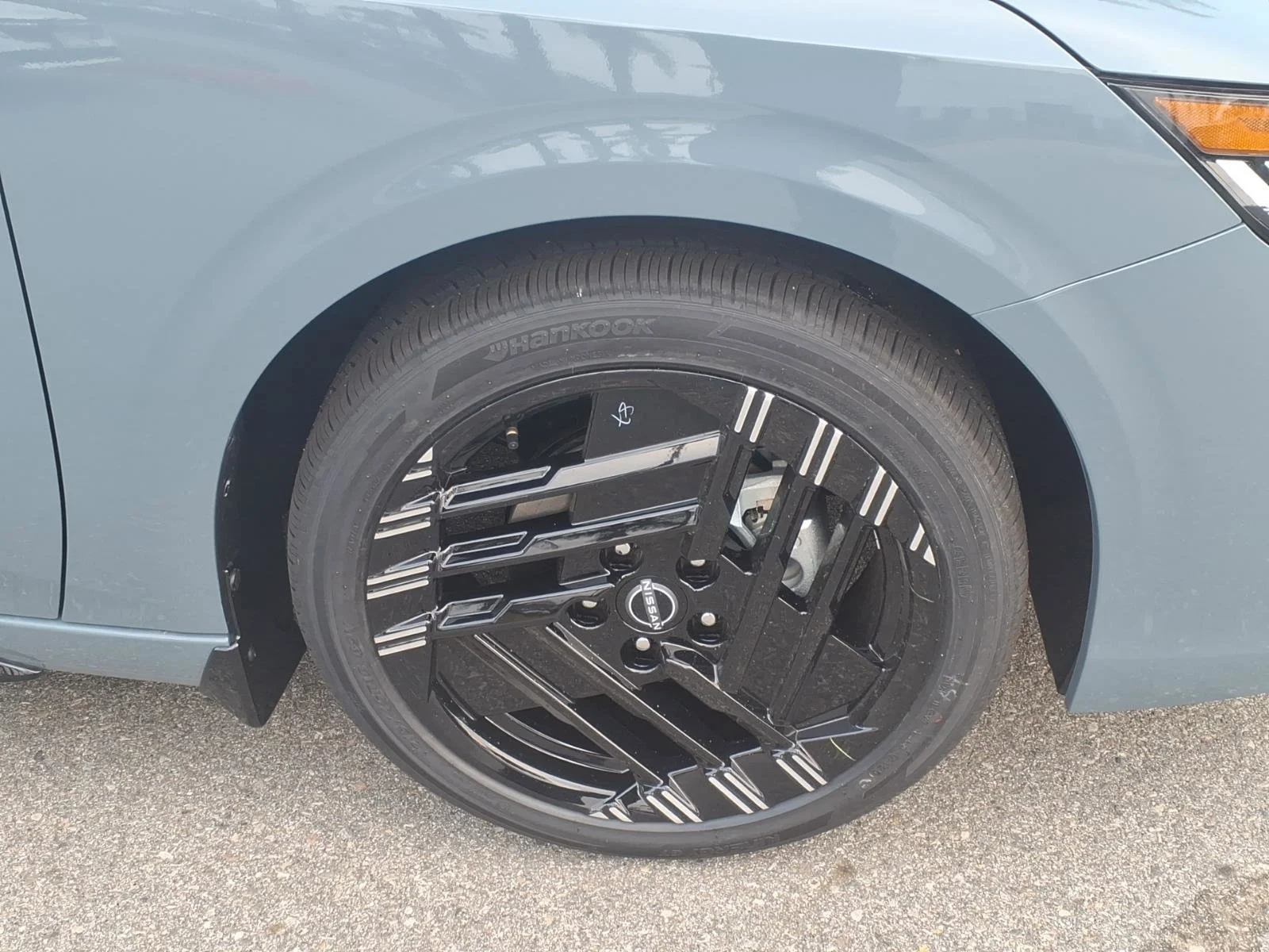 New 2026 Atlantic Gray Metallic Nissan SR image 4