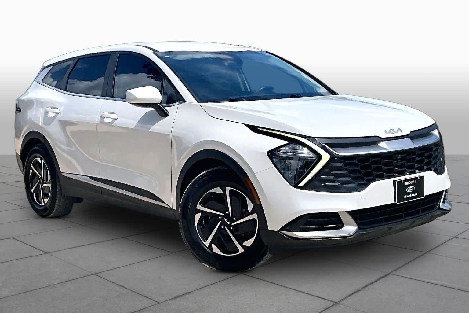 Pre-Owned 2023 Kia Sportage Hybrid LX