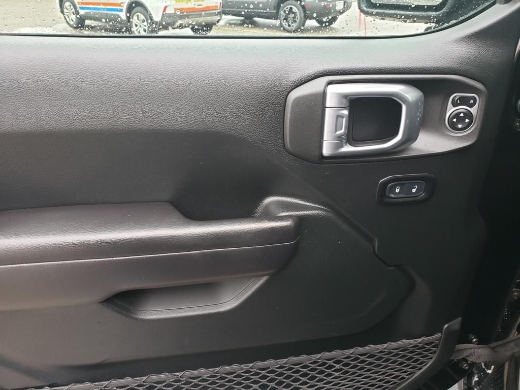 Used 2021 Black Clearcoat Jeep 80th Edition 4x4 Navigation Tech Pkg image 11