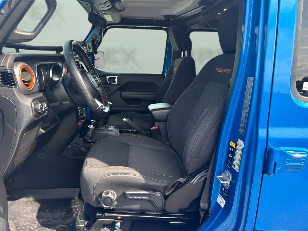 Used 2021 Blue Jeep Mojave image 9