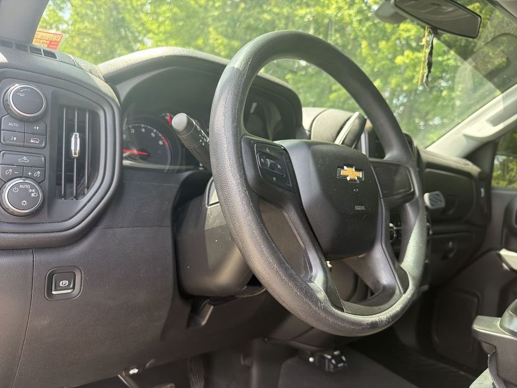 Used 2020 Gray Chevrolet Custom image 10