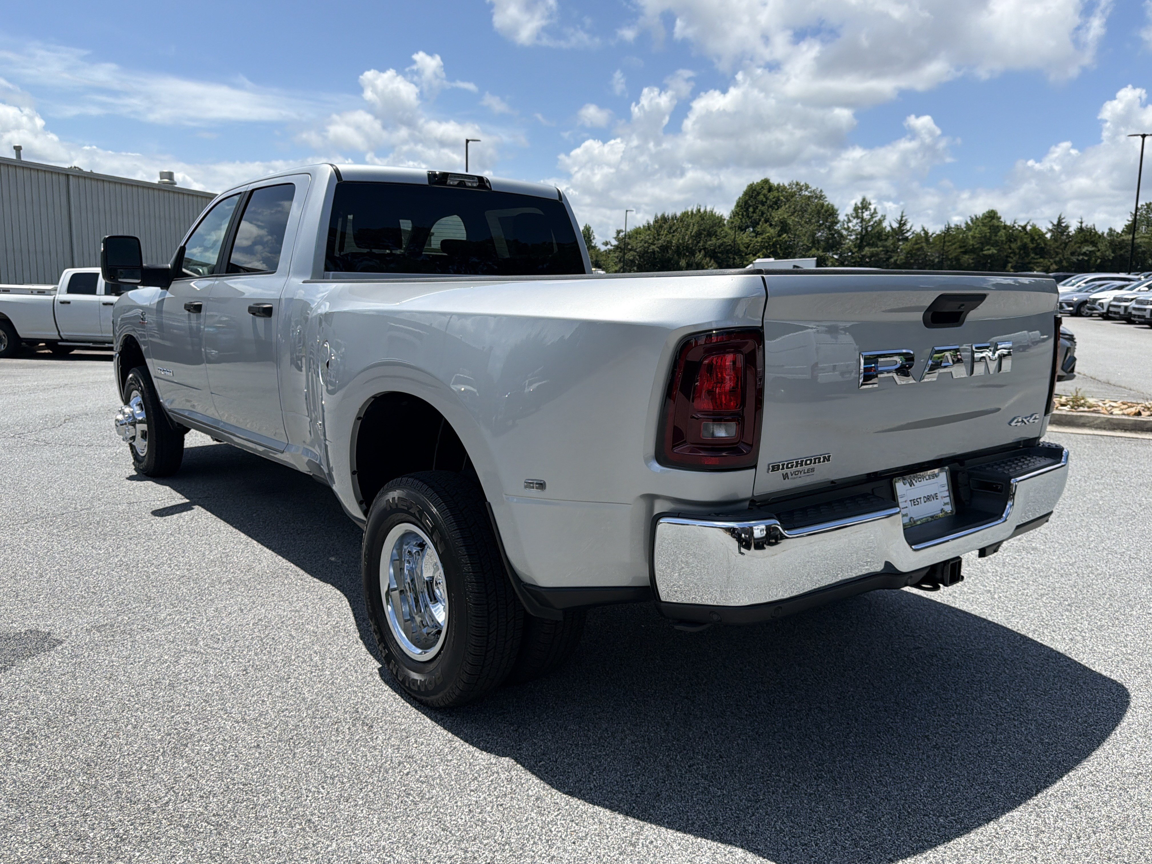 New 2026 Silver-Zynith Exterior Paint RAM Big Horn image 6