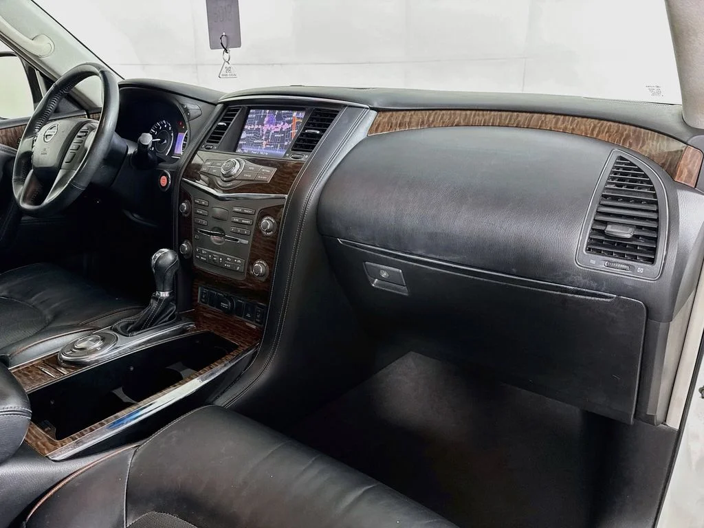 Used 2017 Pearl White Nissan SL image 39