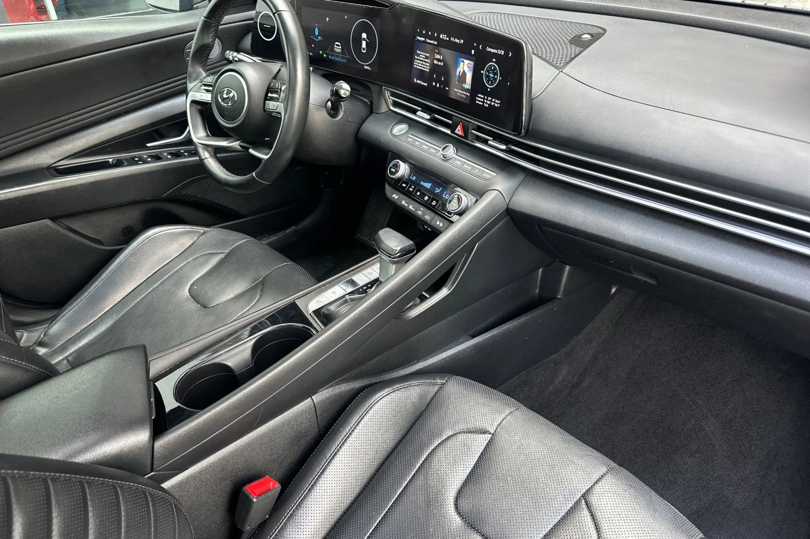 Used 2023 Intense Blue Hyundai Limited image 15