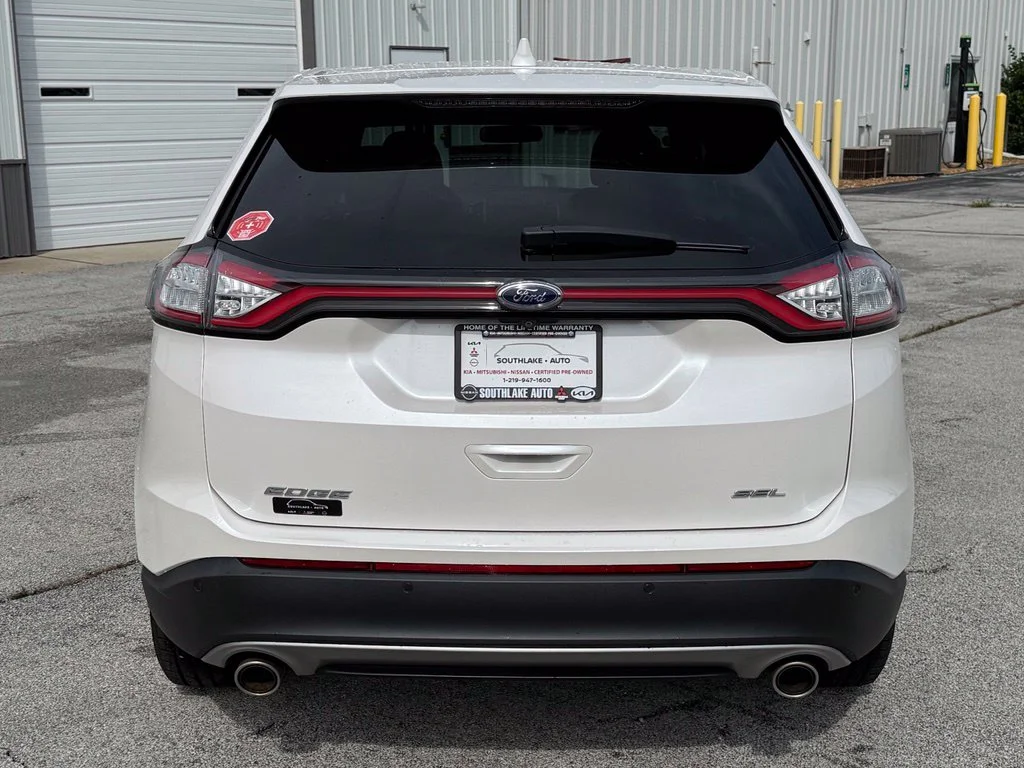 Used 2017 White Ford SEL image 7
